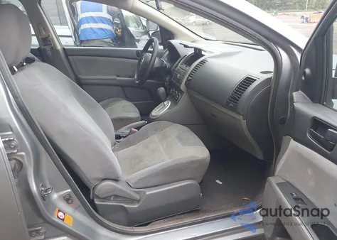 2009 Nissan Sentra 2.0 from USA, damaged, VIN 3N1AB61E19L671112